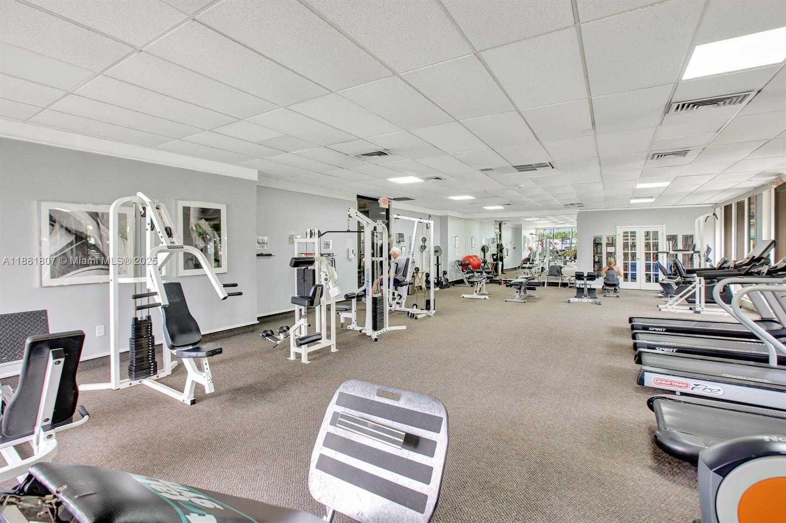 Small Image of 300 BAYVIEW DR #1711, Sunny Isles Beach Number 41