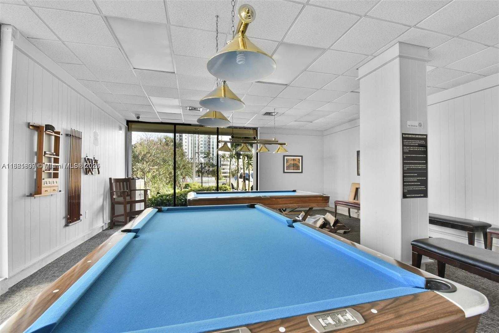 Small Image of 300 BAYVIEW DR #1711, Sunny Isles Beach Number 53