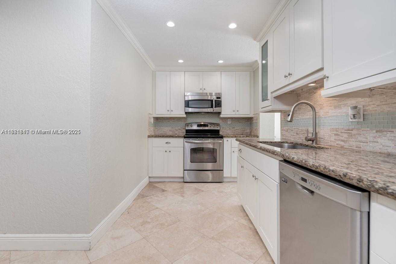 Small Image of 1365 SOUTH WEST 18TH ST, Miami Number 18