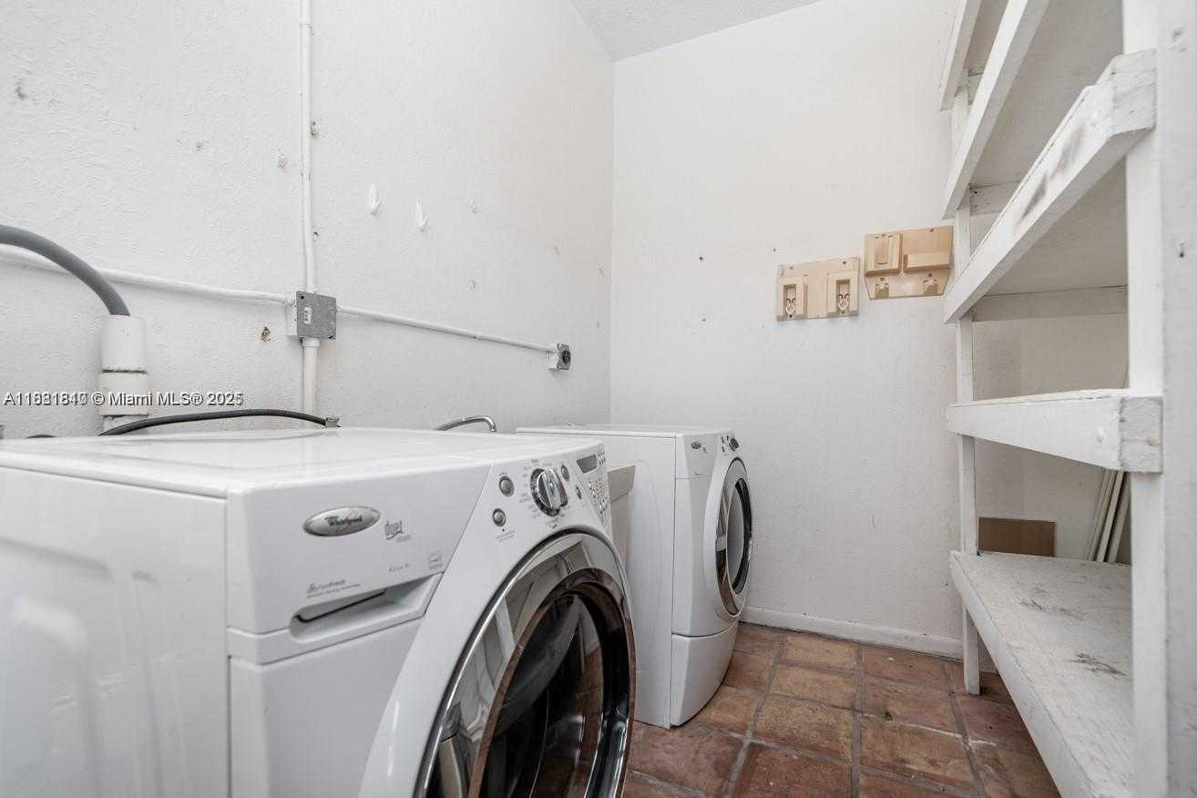 Small Image of 1365 SOUTH WEST 18TH ST, Miami Number 33