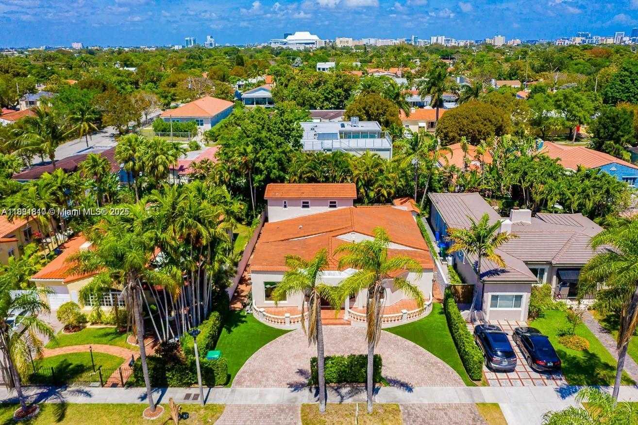 Small Image of 1365 SOUTH WEST 18TH ST, Miami Number 37