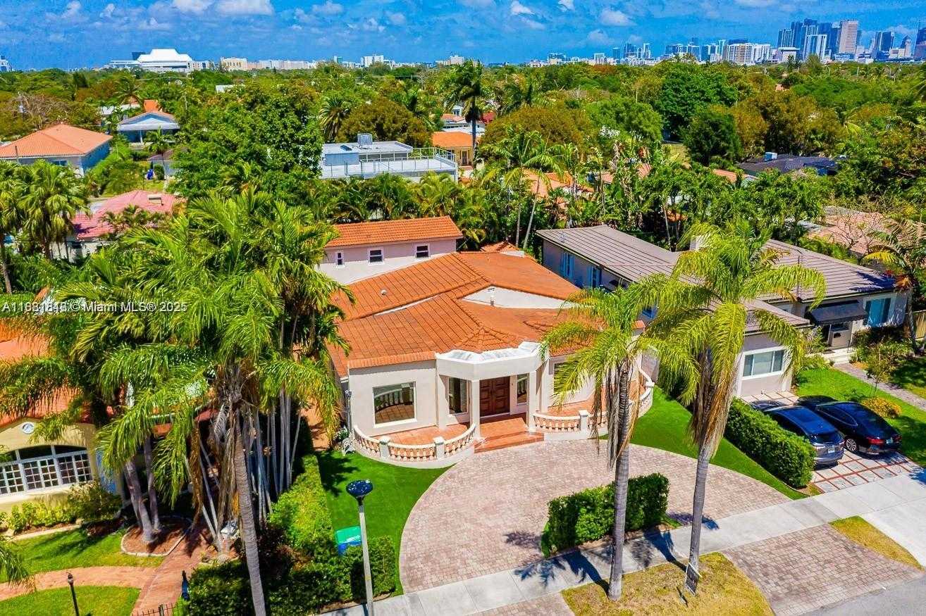 Small Image of 1365 SOUTH WEST 18TH ST, Miami Number 38
