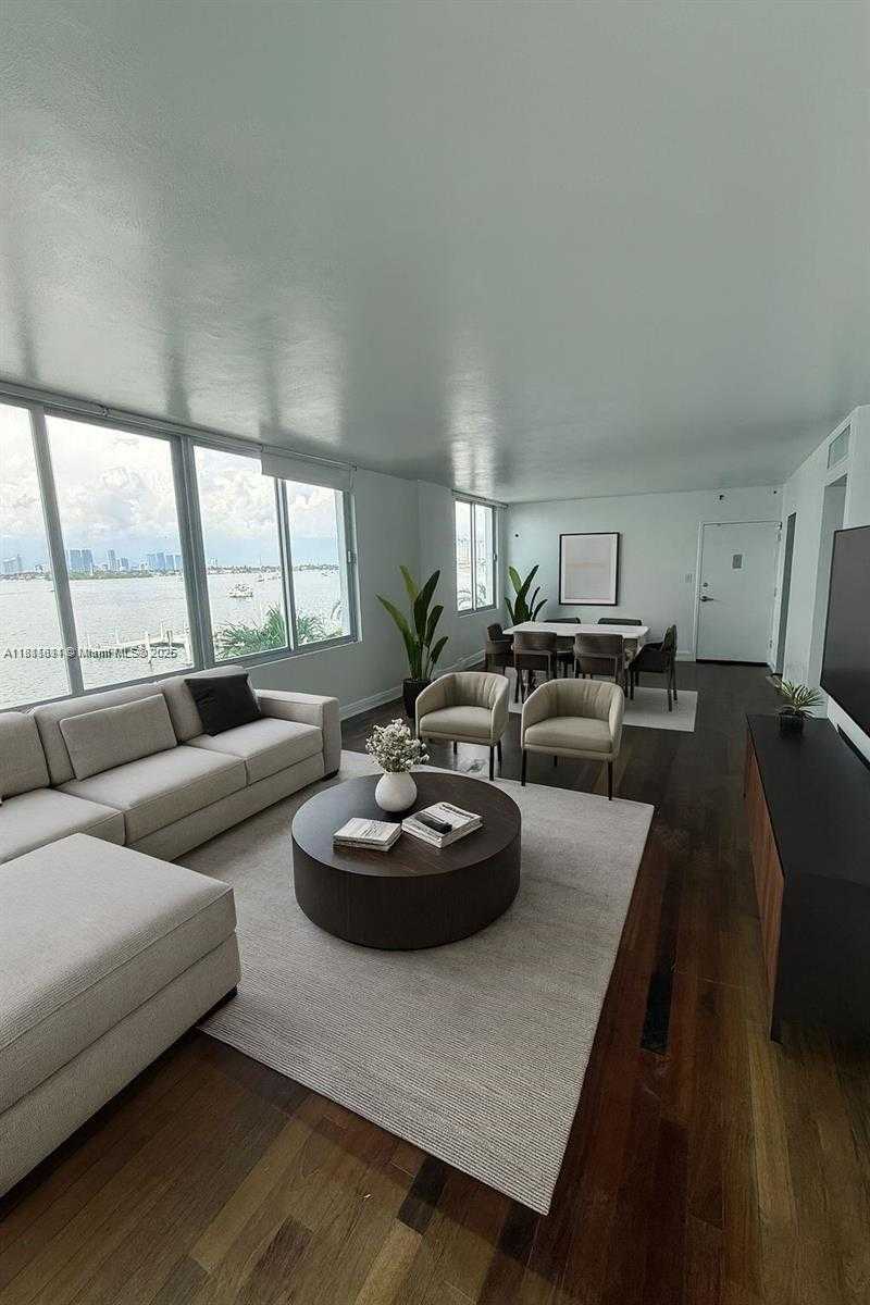 Small Image of 1000 WEST AVE #211, Miami Beach Number 2