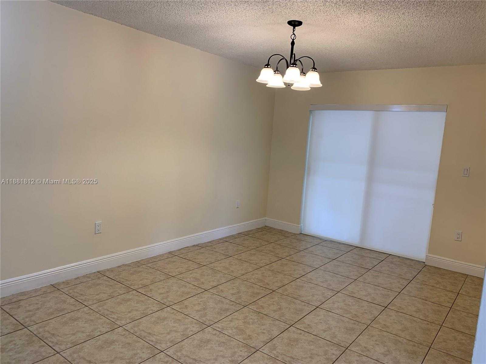 Small Image of 535 WEST 79TH PL, Hialeah Number 7