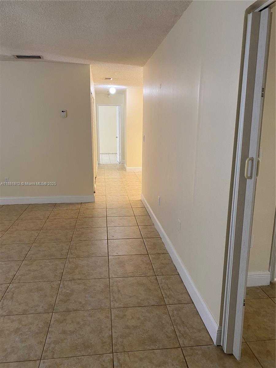 Small Image of 535 WEST 79TH PL, Hialeah Number 8