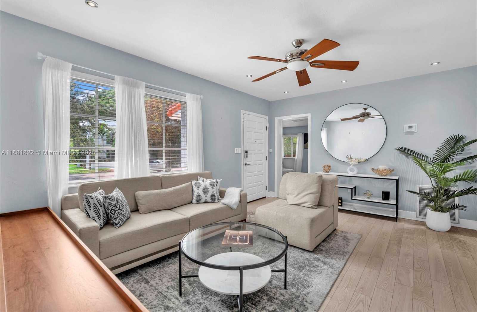 Small Image of 3671 SOUTH WEST 19TH ST, Miami Number 3