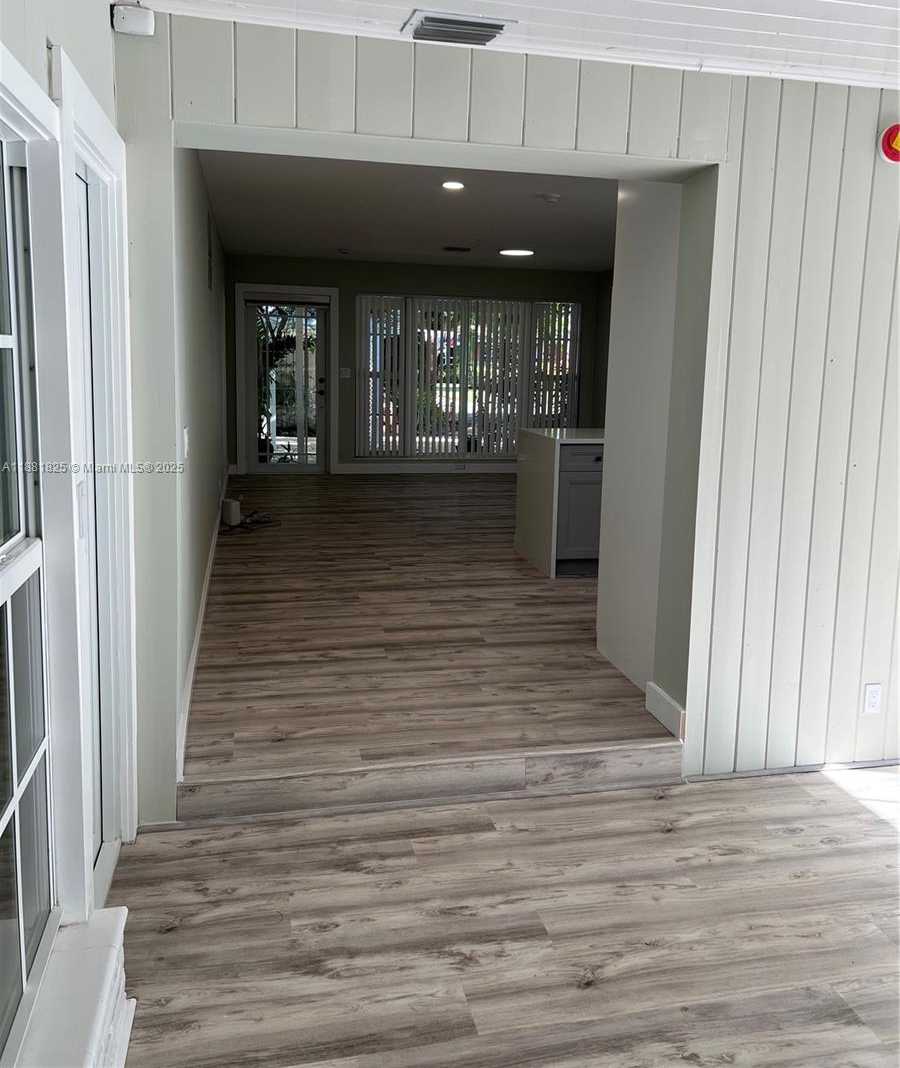 Small Image of 500 NORTH EAST 27TH DR, Wilton Manors Number 16