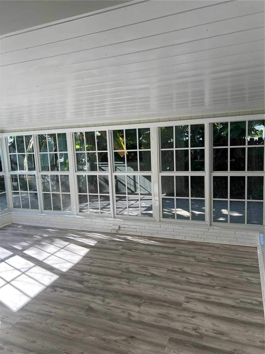 Small Image of 500 NORTH EAST 27TH DR, Wilton Manors Number 17