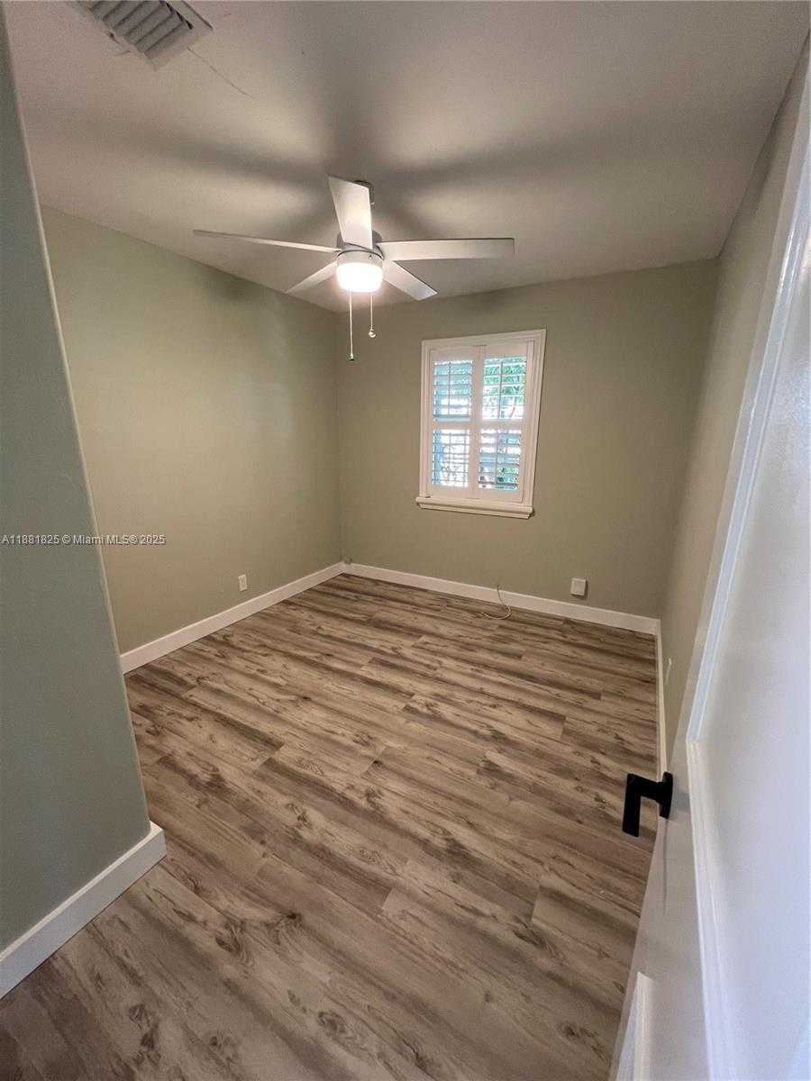 Small Image of 500 NORTH EAST 27TH DR, Wilton Manors Number 21