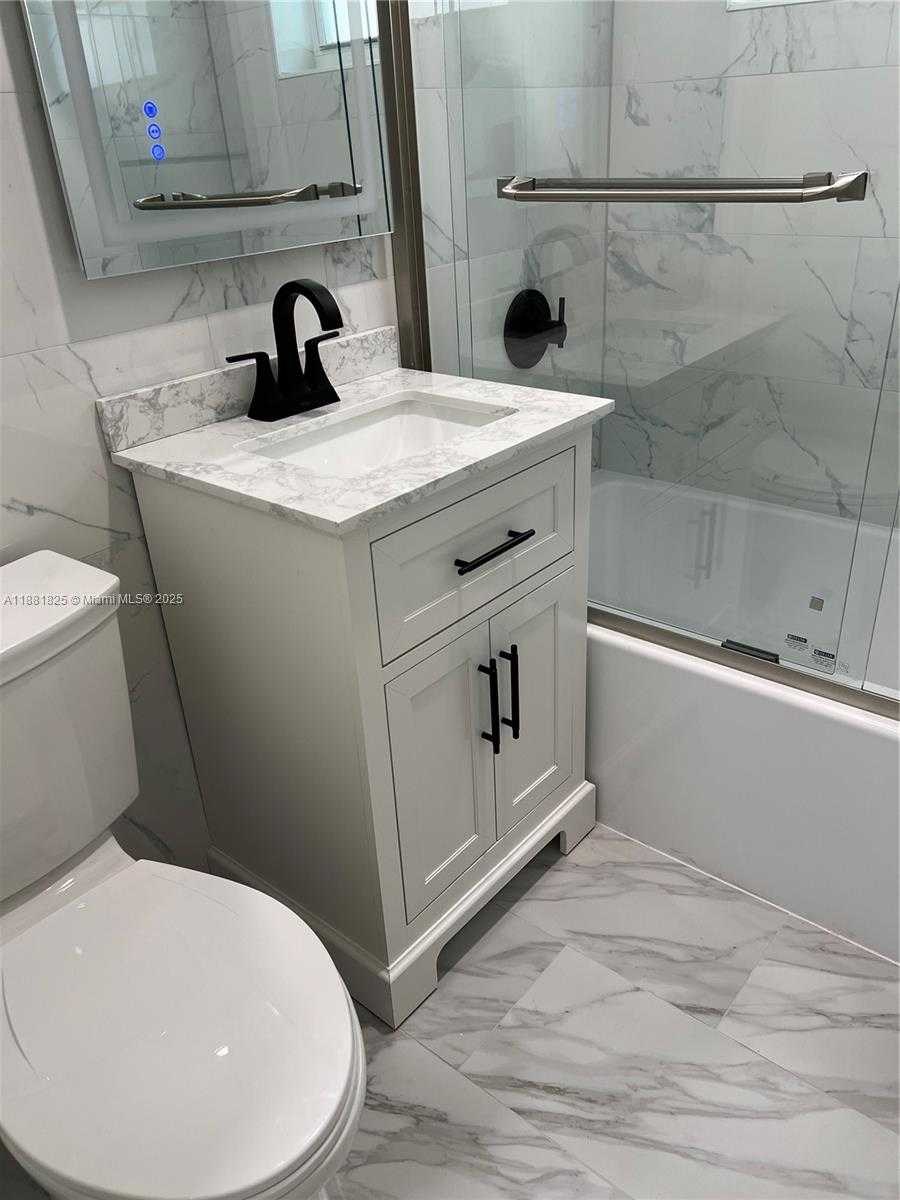 Small Image of 500 NORTH EAST 27TH DR, Wilton Manors Number 23