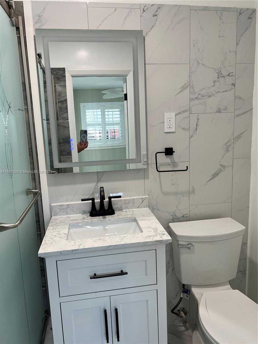 Small Image of 500 NORTH EAST 27TH DR, Wilton Manors Number 30