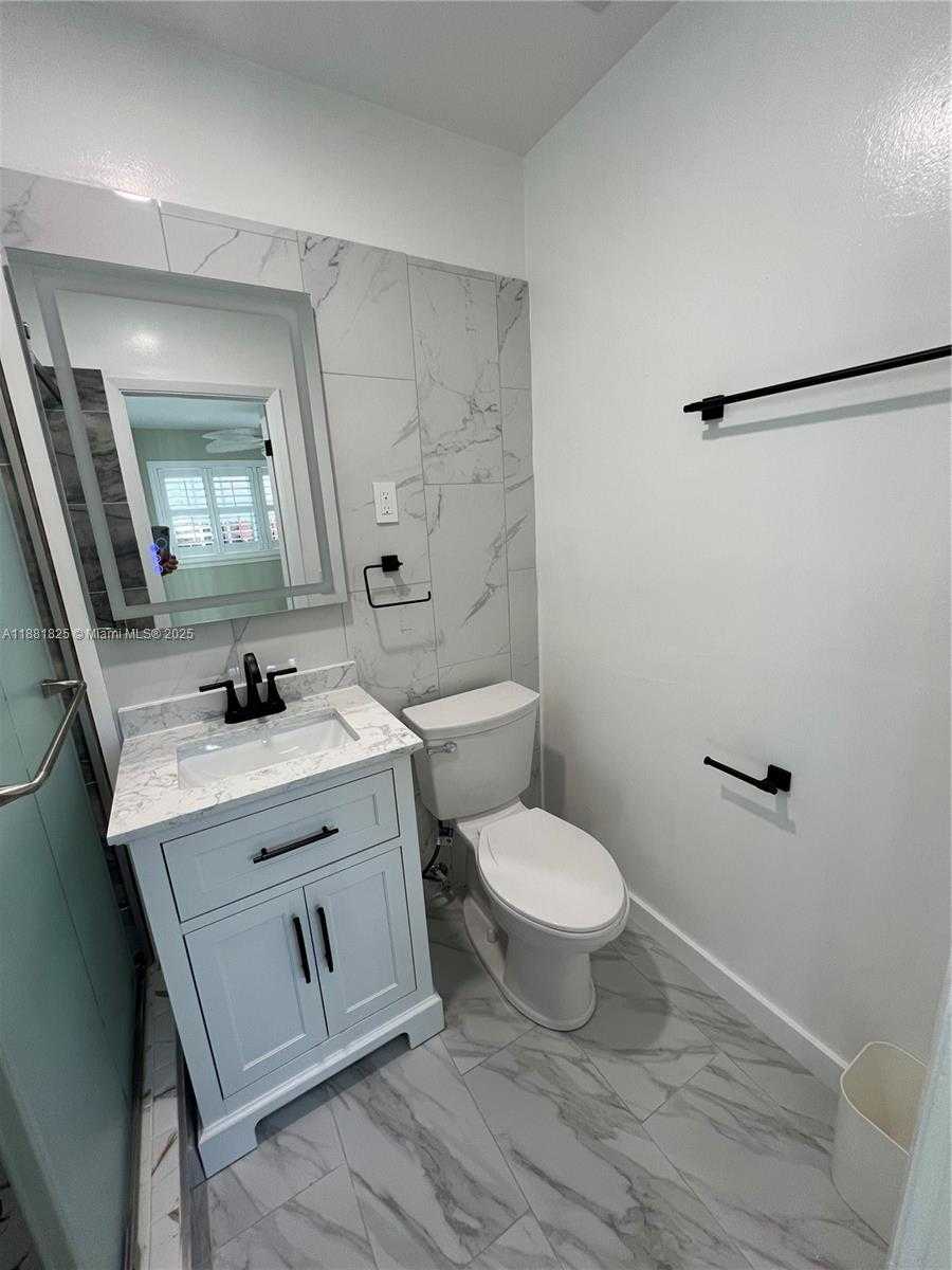 Small Image of 500 NORTH EAST 27TH DR, Wilton Manors Number 31