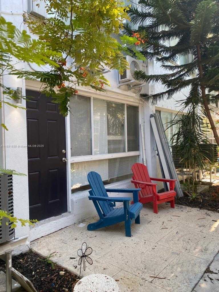 Small Image of 7435 BYRON AVE #2, Miami Beach Number 35