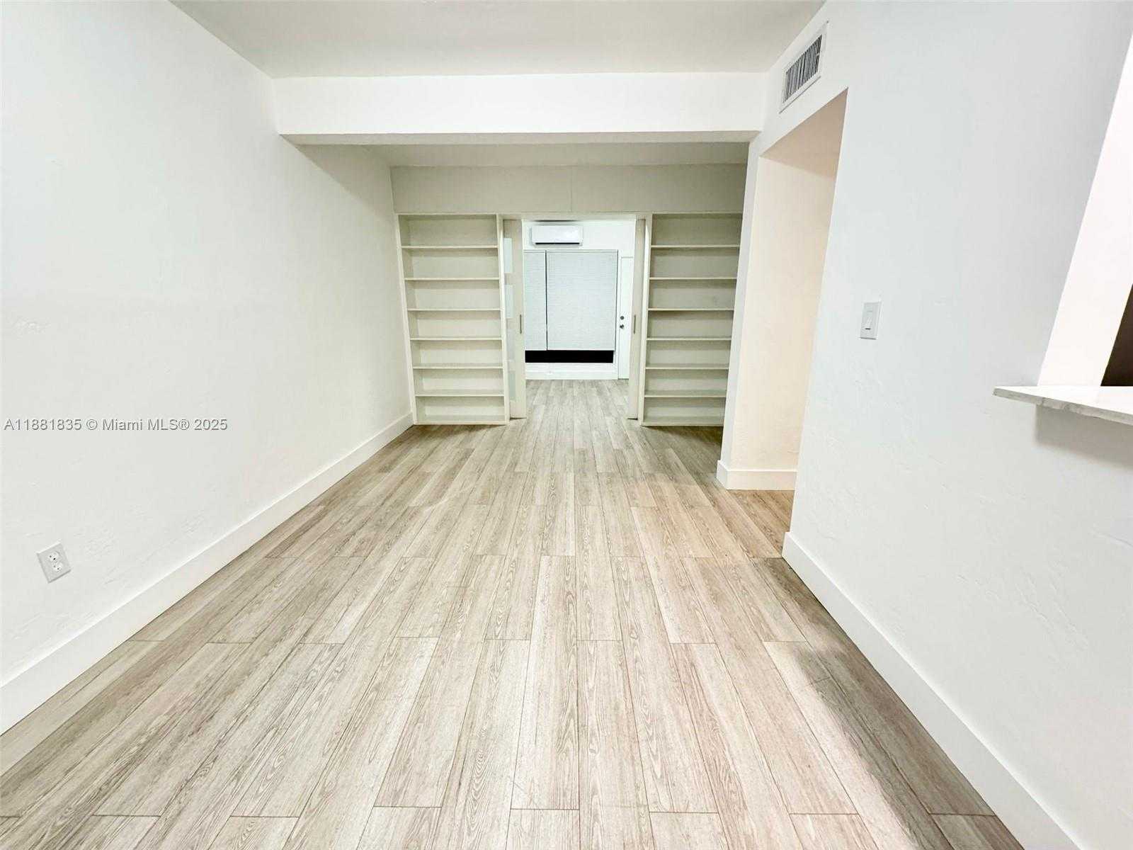 Small Image of 7435 BYRON AVE #2, Miami Beach Number 7