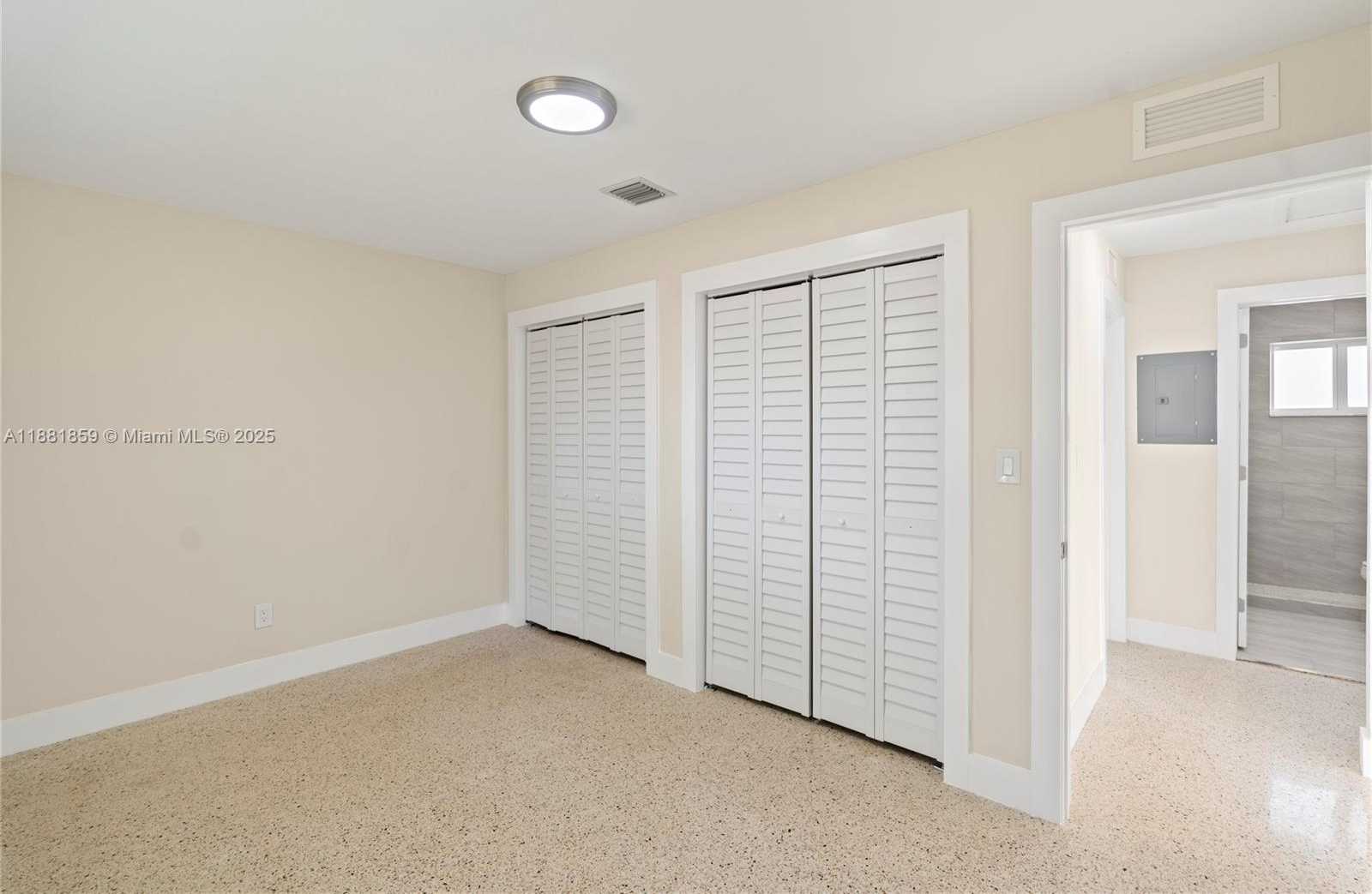 Small Image of 5814 BUCHANAN ST #2, Hollywood Number 5