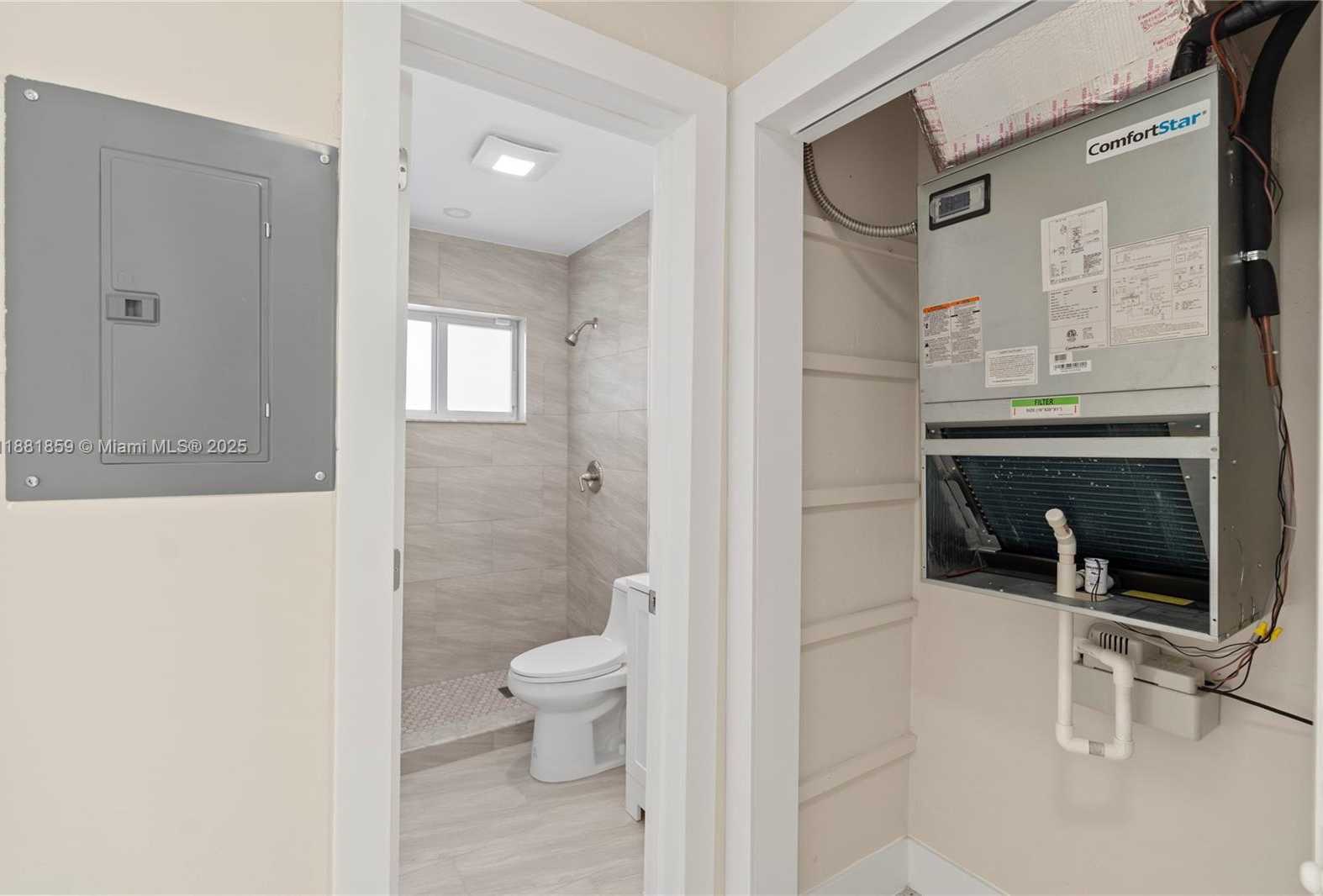 Small Image of 5814 BUCHANAN ST #2, Hollywood Number 6