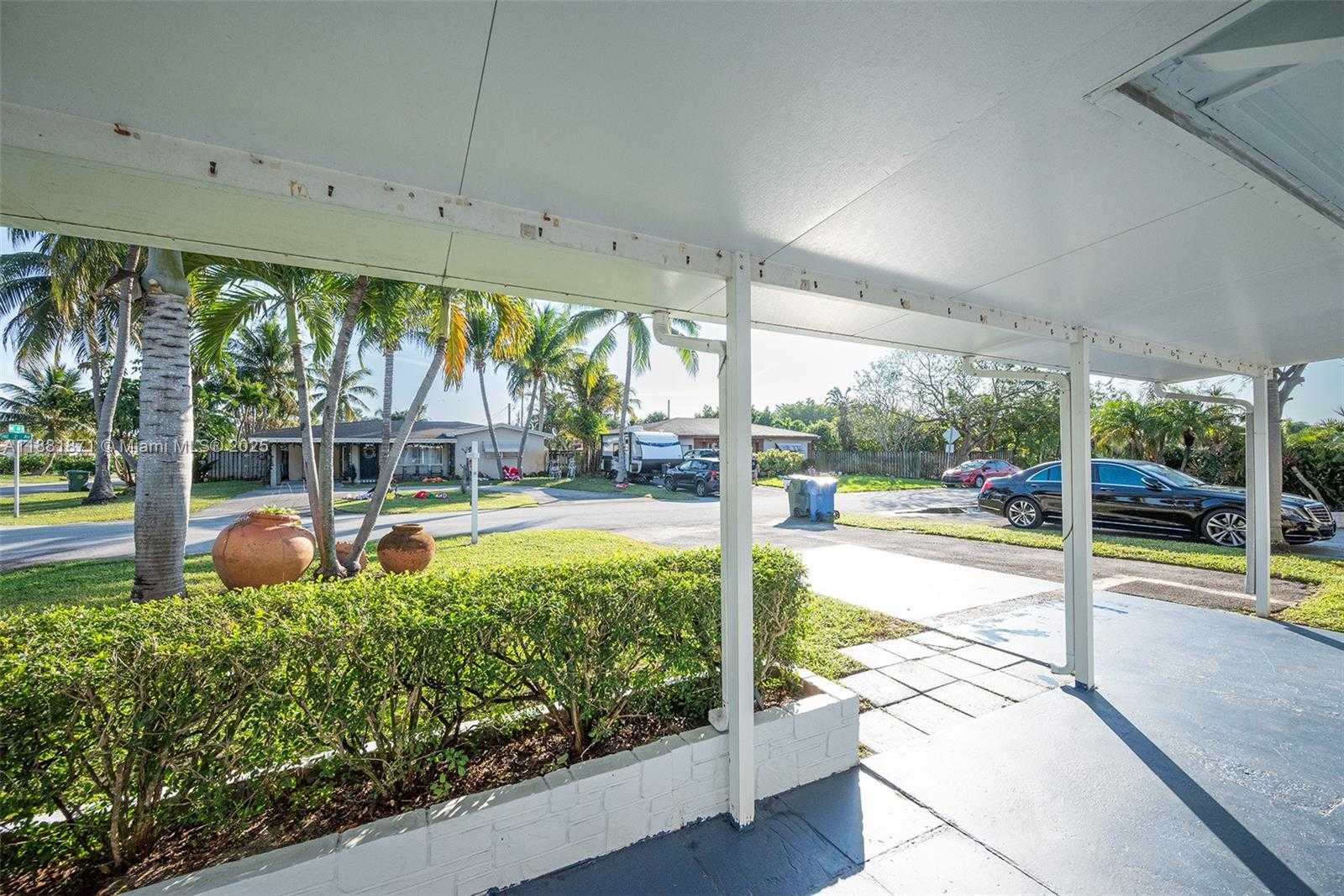 Small Image of 4881 NORTH EAST 2ND AVE, Oakland Park Number 20