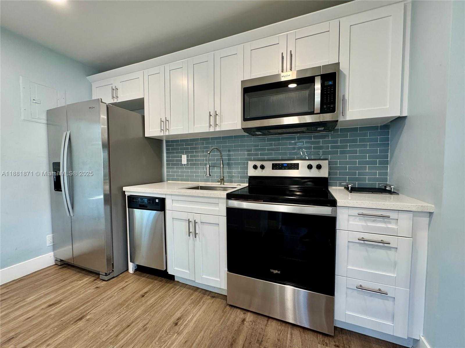 Small Image of 4881 NORTH EAST 2ND AVE, Oakland Park Number 3
