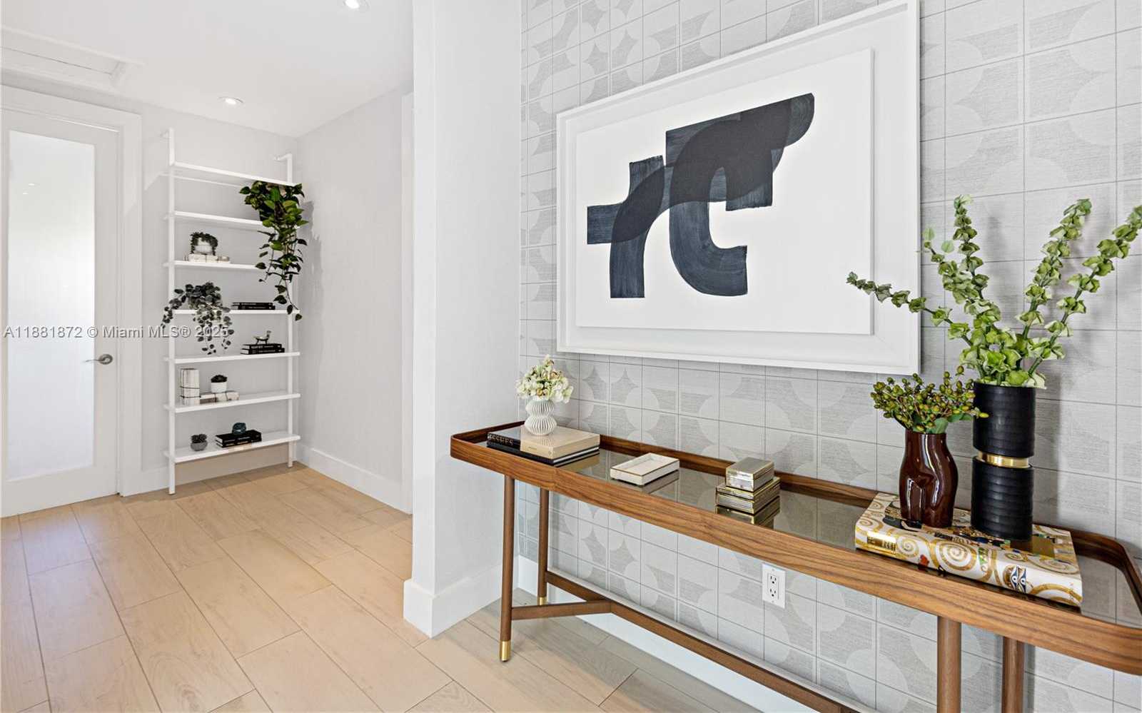 Small Image of 720 LAKE ROAD, Miami Number 13