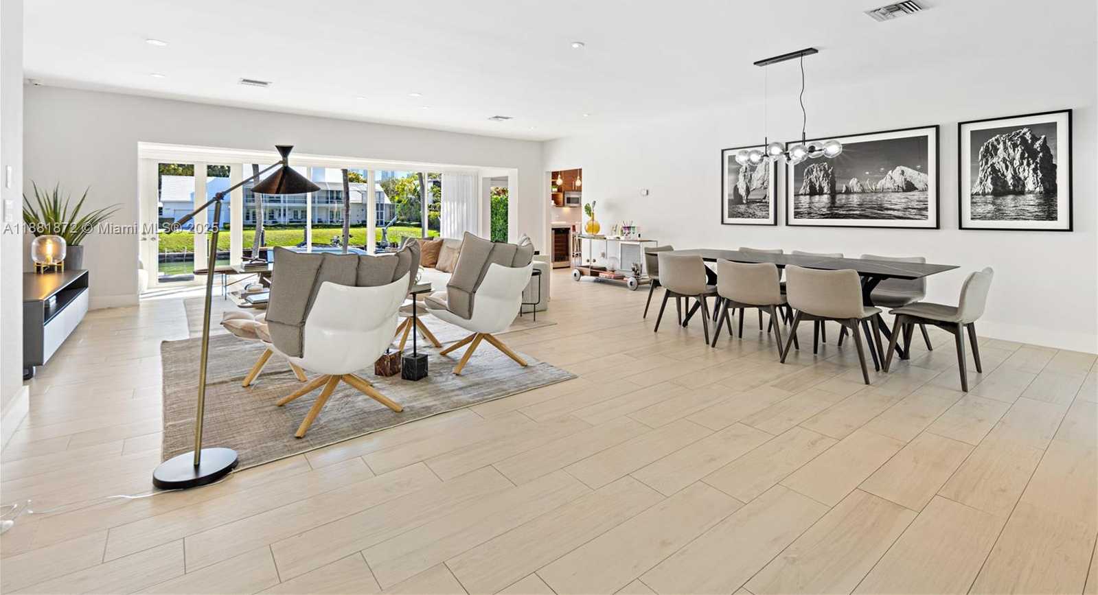 Small Image of 720 LAKE ROAD, Miami Number 14