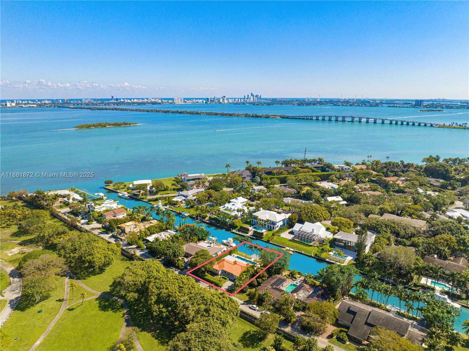 Small Image of 720 LAKE ROAD, Miami Number 38