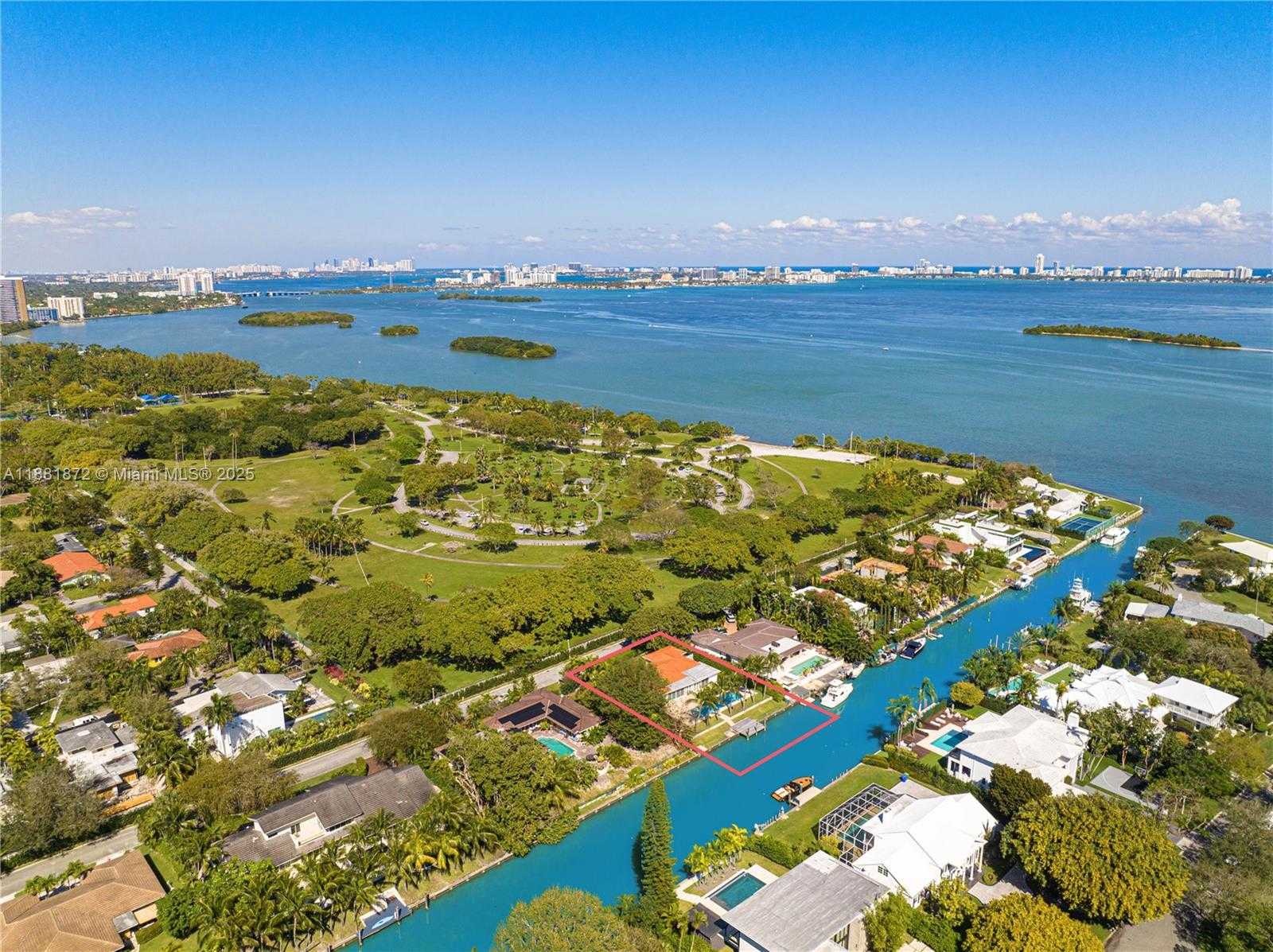 Small Image of 720 LAKE ROAD, Miami Number 39