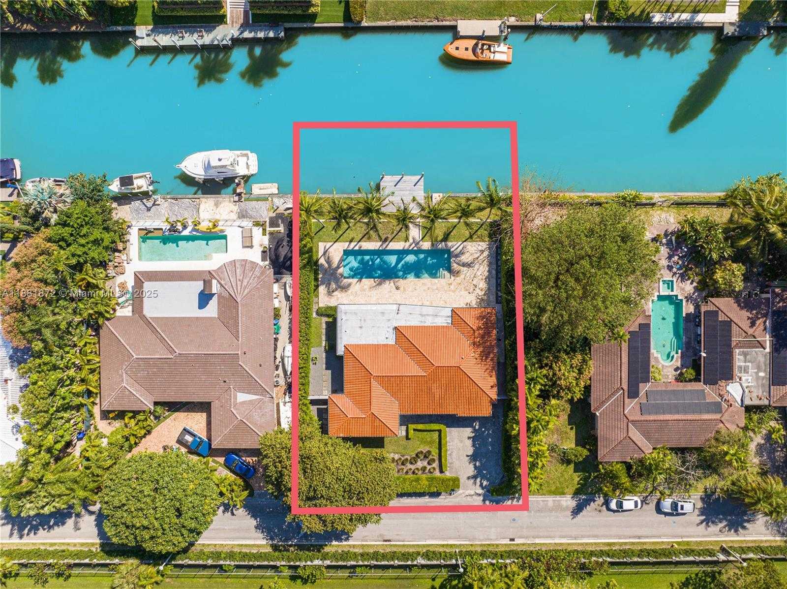 Small Image of 720 LAKE ROAD, Miami Number 41