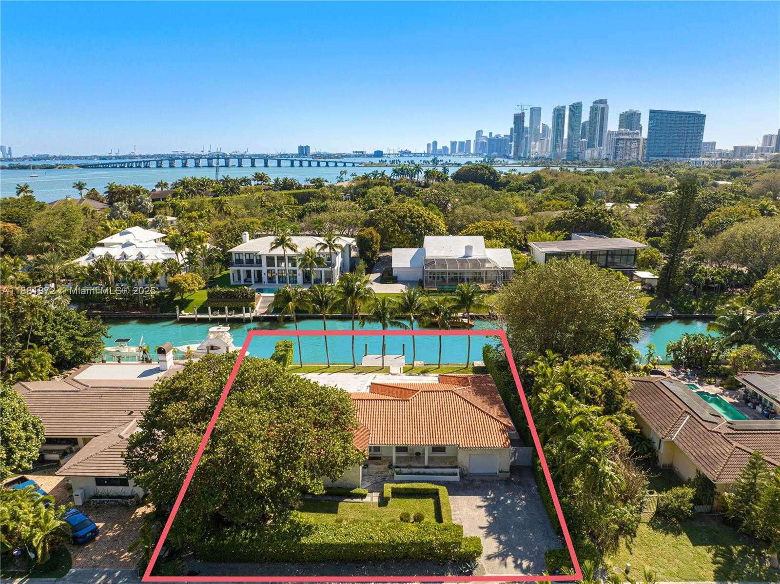 Small Image of 720 LAKE ROAD, Miami Number 42