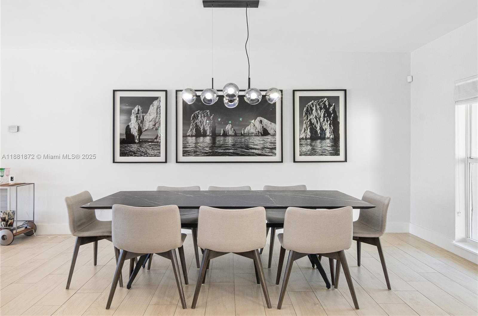 Small Image of 720 LAKE ROAD, Miami Number 6