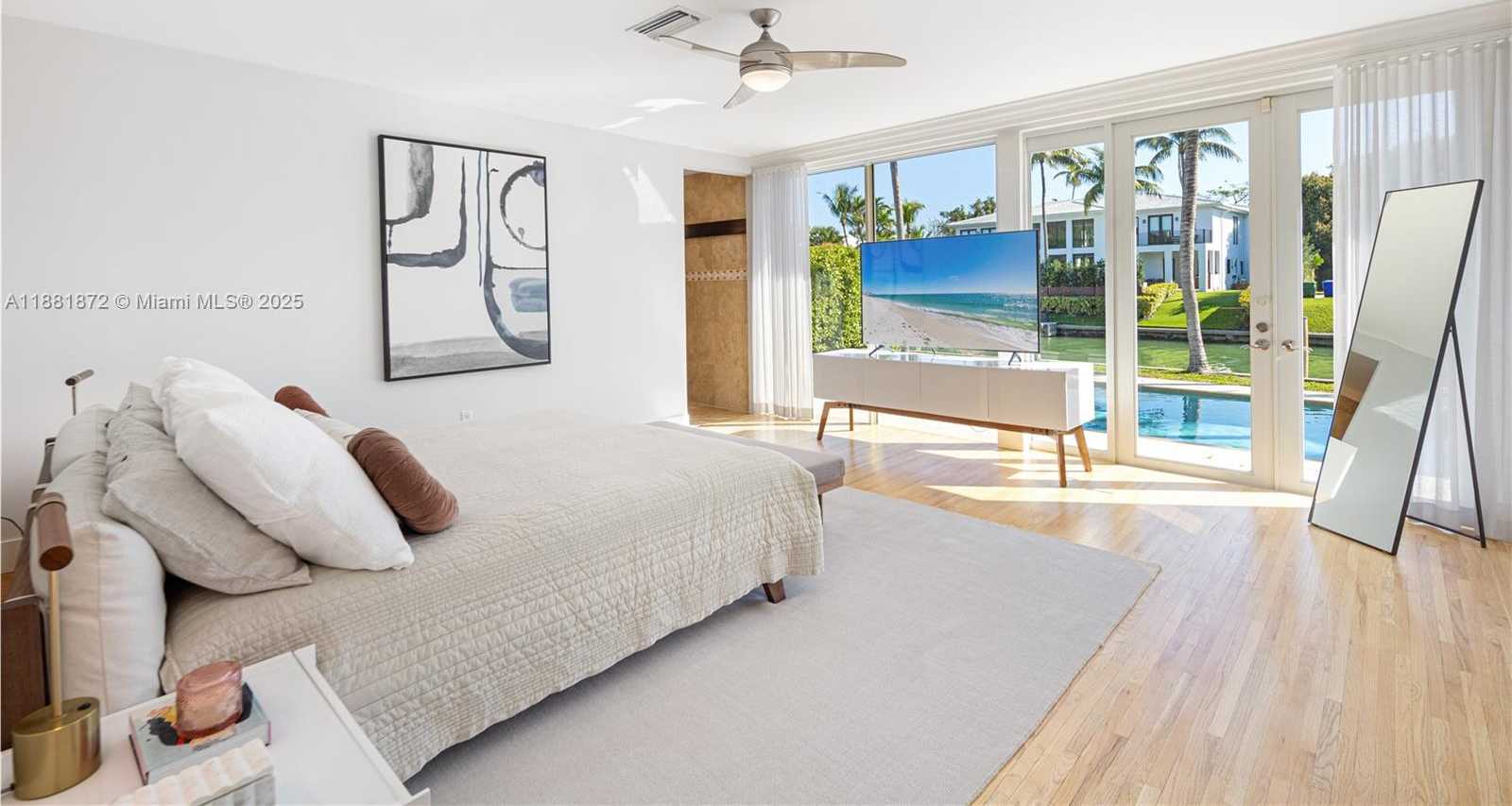 Small Image of 720 LAKE ROAD, Miami Number 8