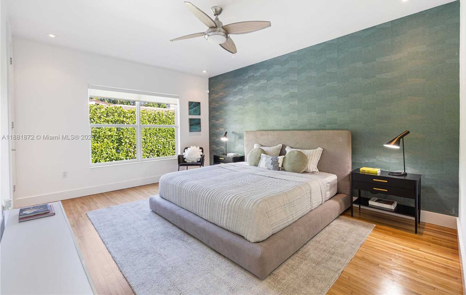 Small Image of 720 LAKE ROAD, Miami Number 9