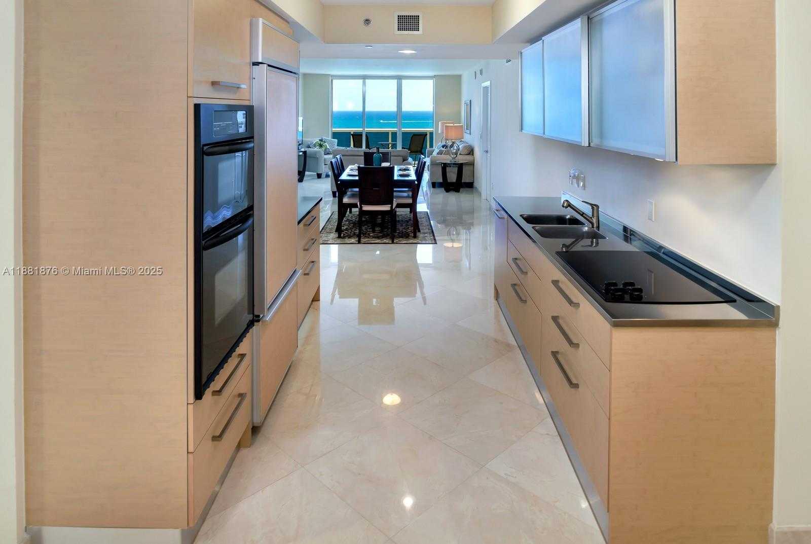 Small Image of 1850 SOUTH OCEAN DR #2203, Hallandale Beach Number 5