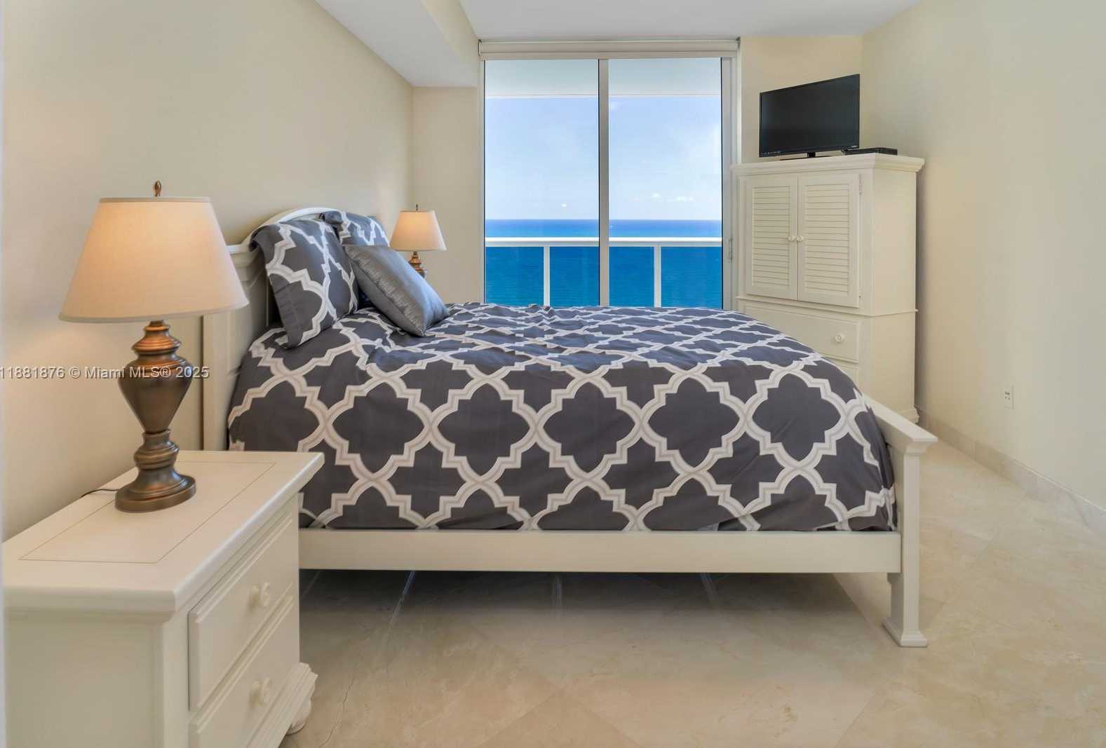 Small Image of 1850 SOUTH OCEAN DR #2203, Hallandale Beach Number 9