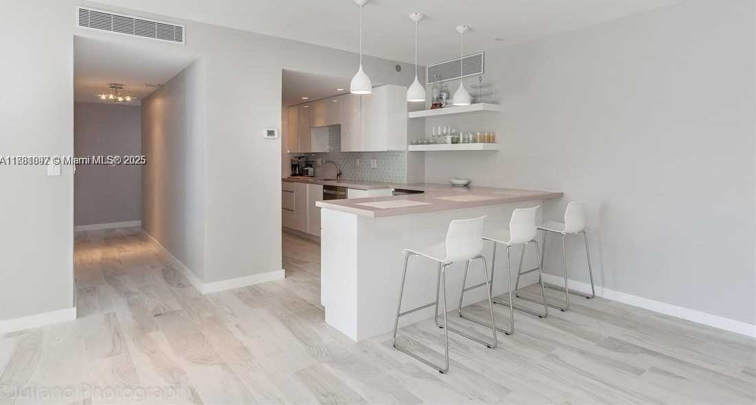 Small Image of 2451 BRICKELL AVE #3E, Miami Number 7