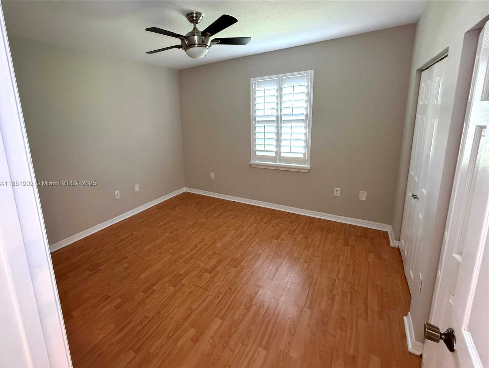 Small Image of 17501 SOUTH WEST 92ND CT, Palmetto Bay Number 13
