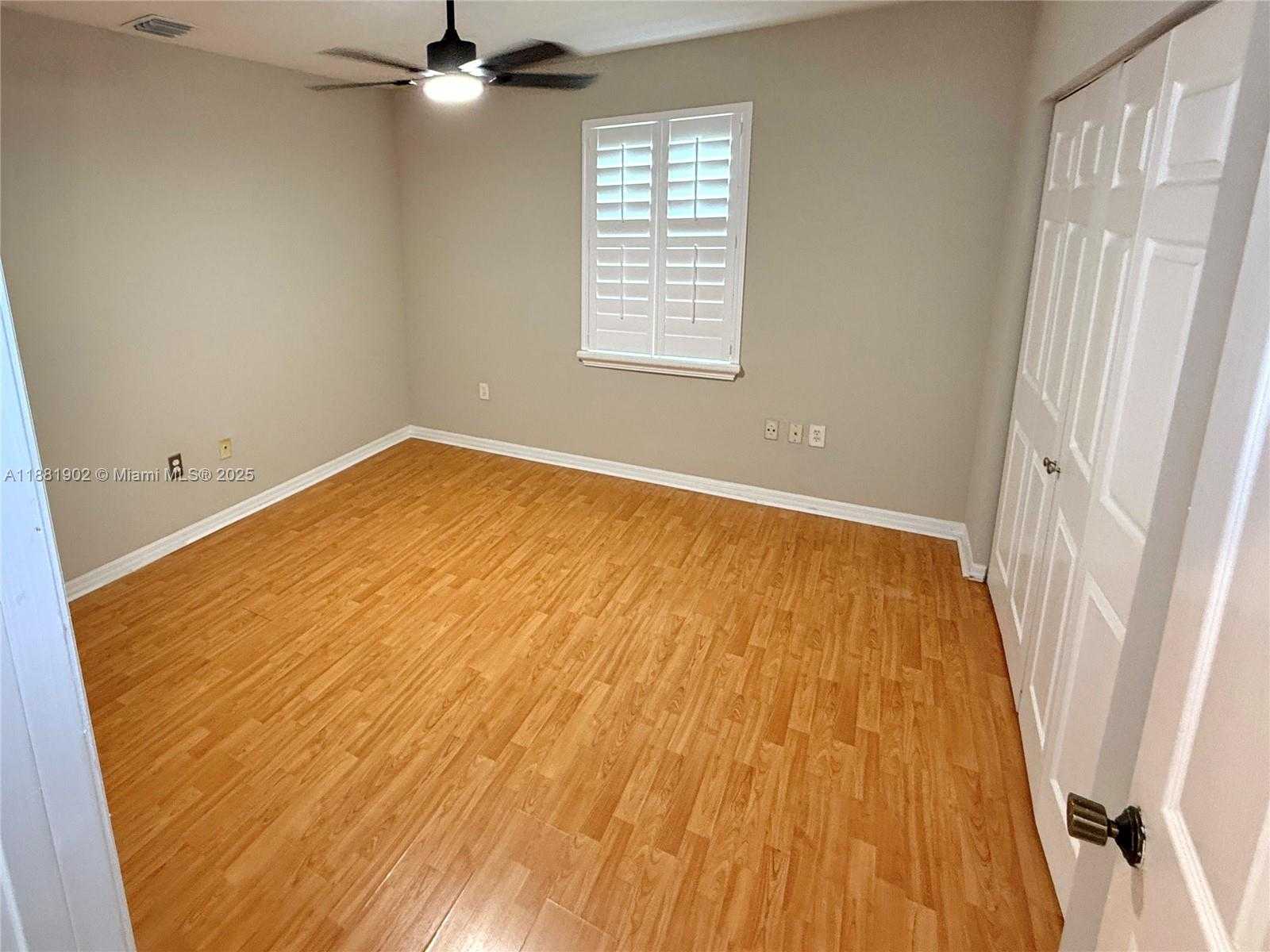Small Image of 17501 SOUTH WEST 92ND CT, Palmetto Bay Number 14