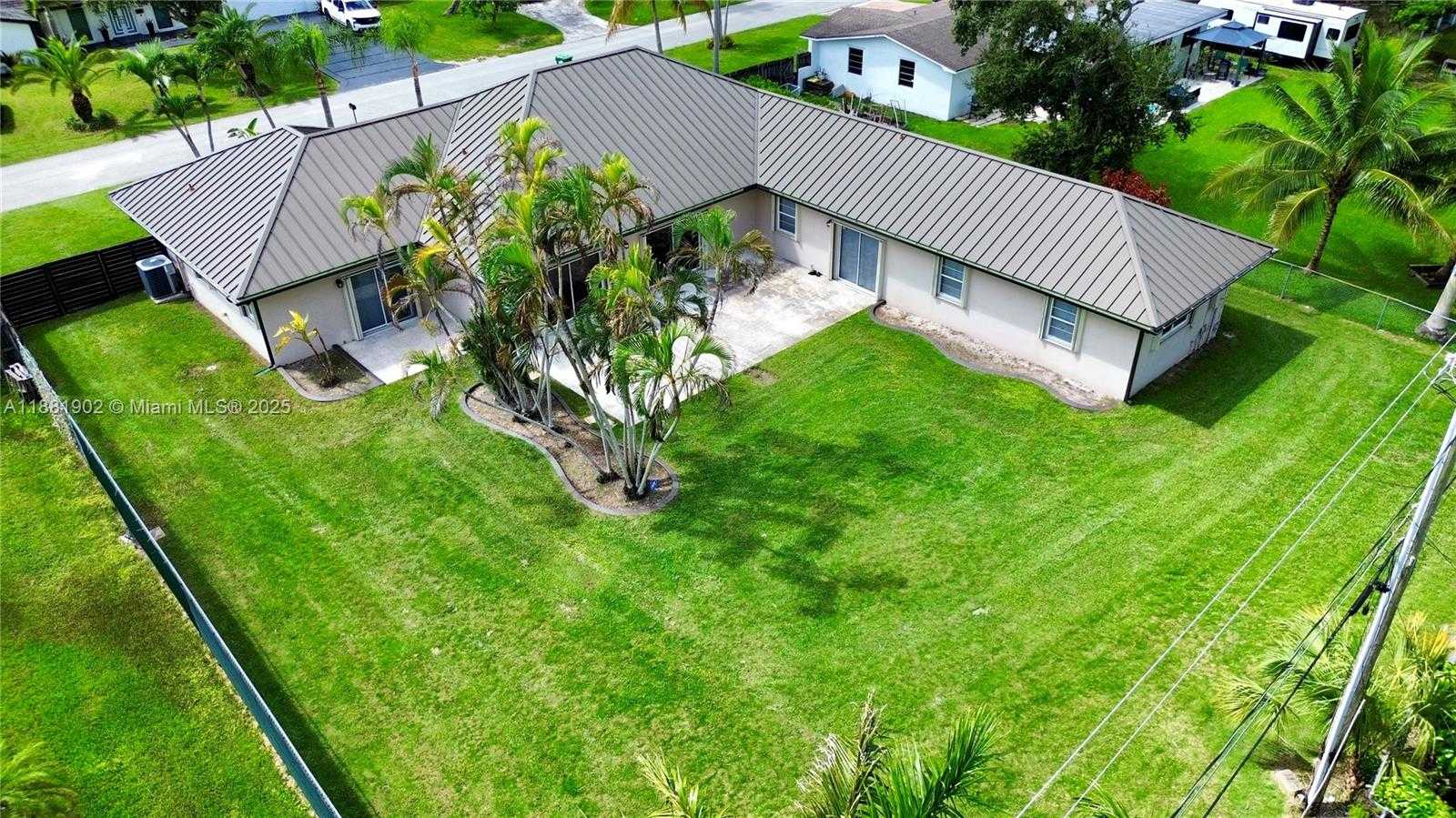 Small Image of 17501 SOUTH WEST 92ND CT, Palmetto Bay Number 18