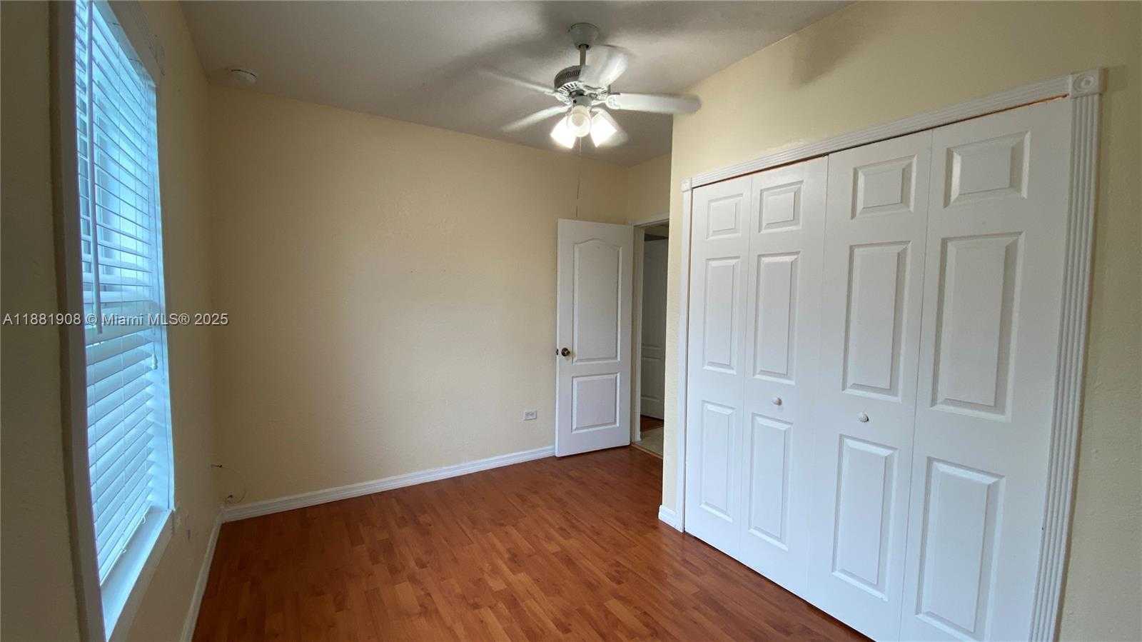 Small Image of 14776 GRANT LN #-, Miami Number 7