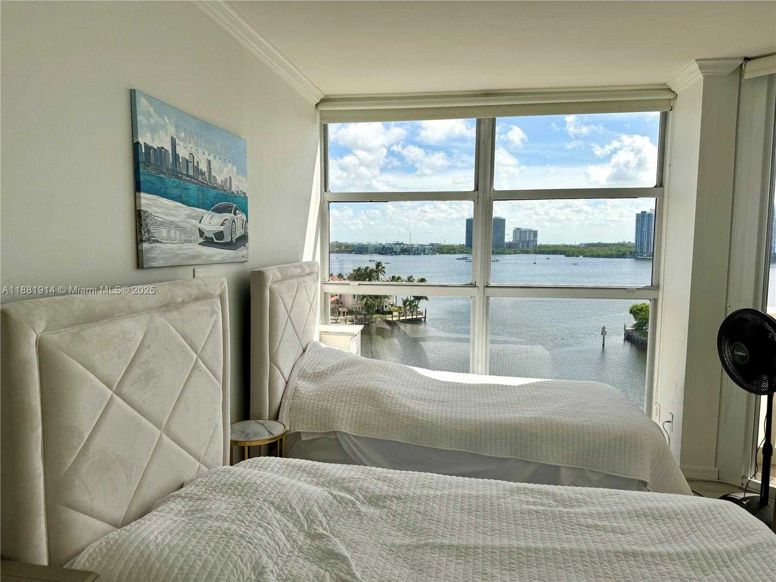 Small Image of 1000 ISLAND BLVD #811, Aventura Number 13