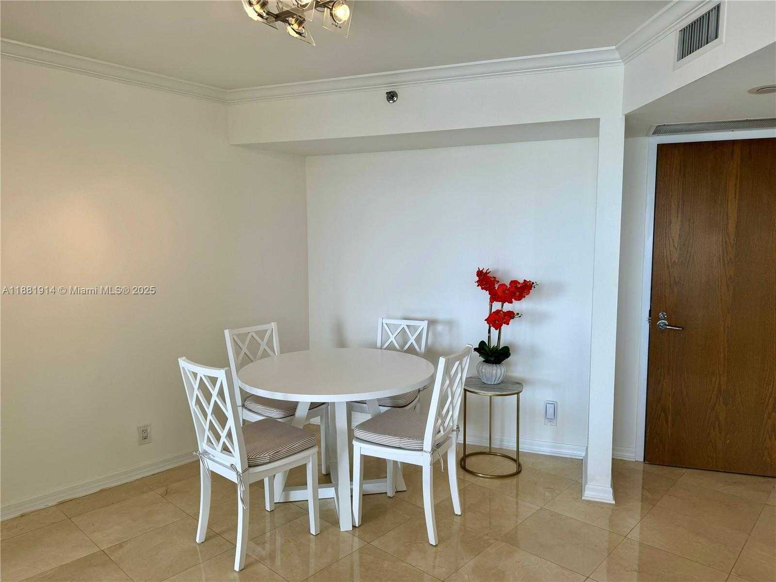 Small Image of 1000 ISLAND BLVD #811, Aventura Number 5