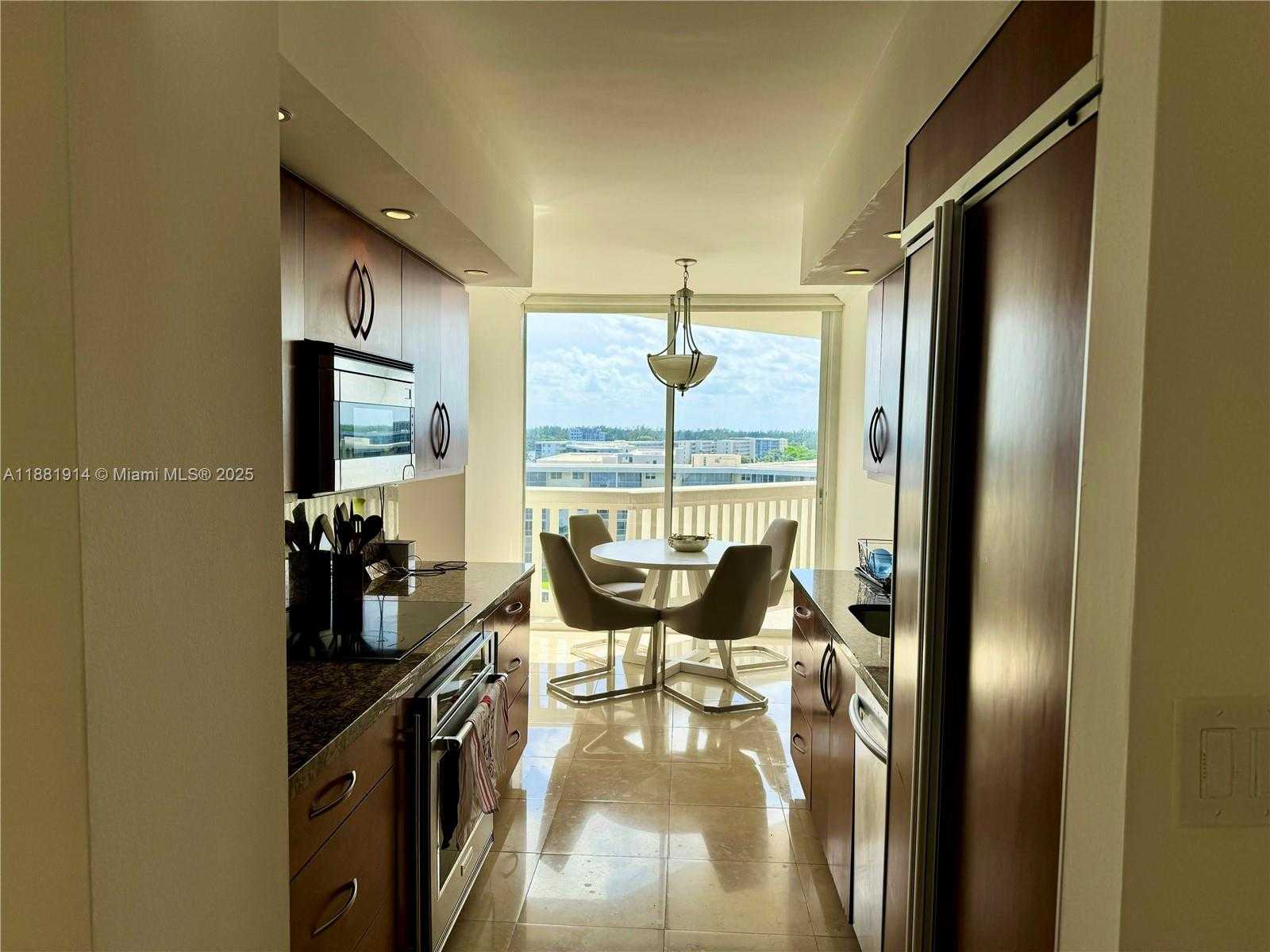 Small Image of 1000 ISLAND BLVD #811, Aventura Number 8