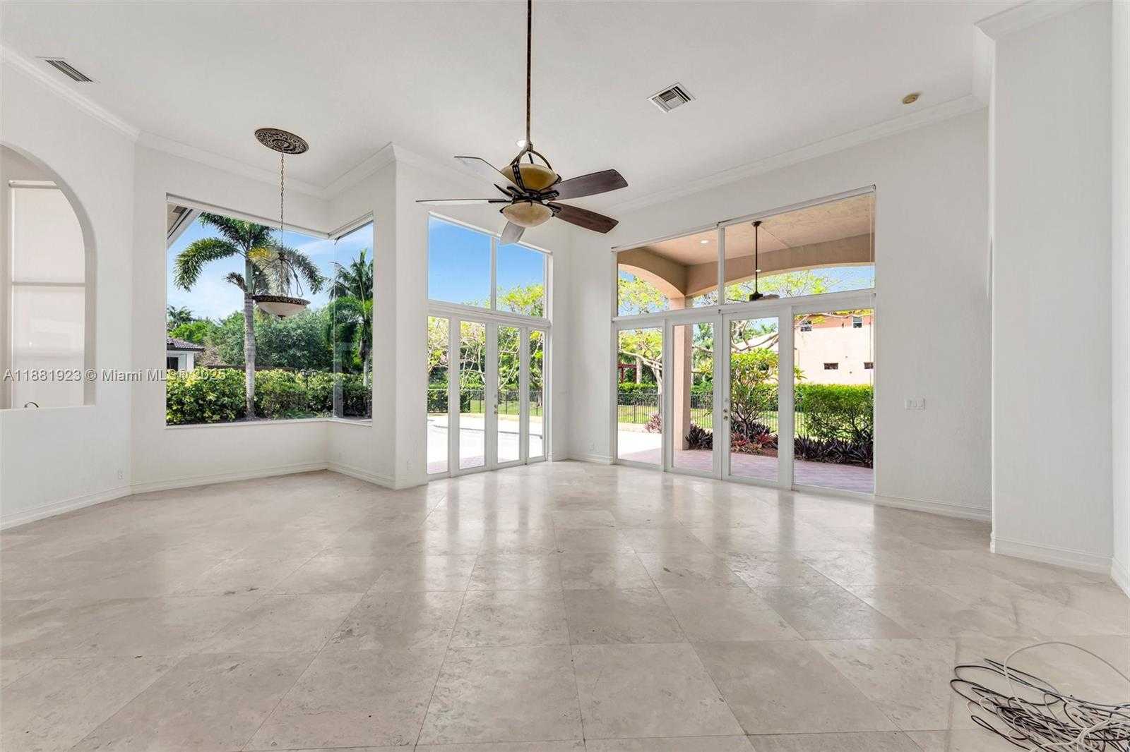 Small Image of 3203 WEST STONEBROOK CIR, Davie Number 13