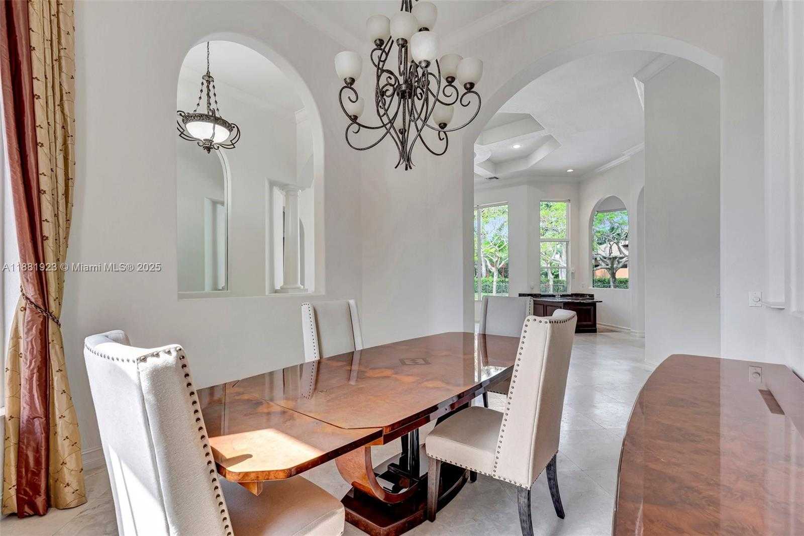 Small Image of 3203 WEST STONEBROOK CIR, Davie Number 18