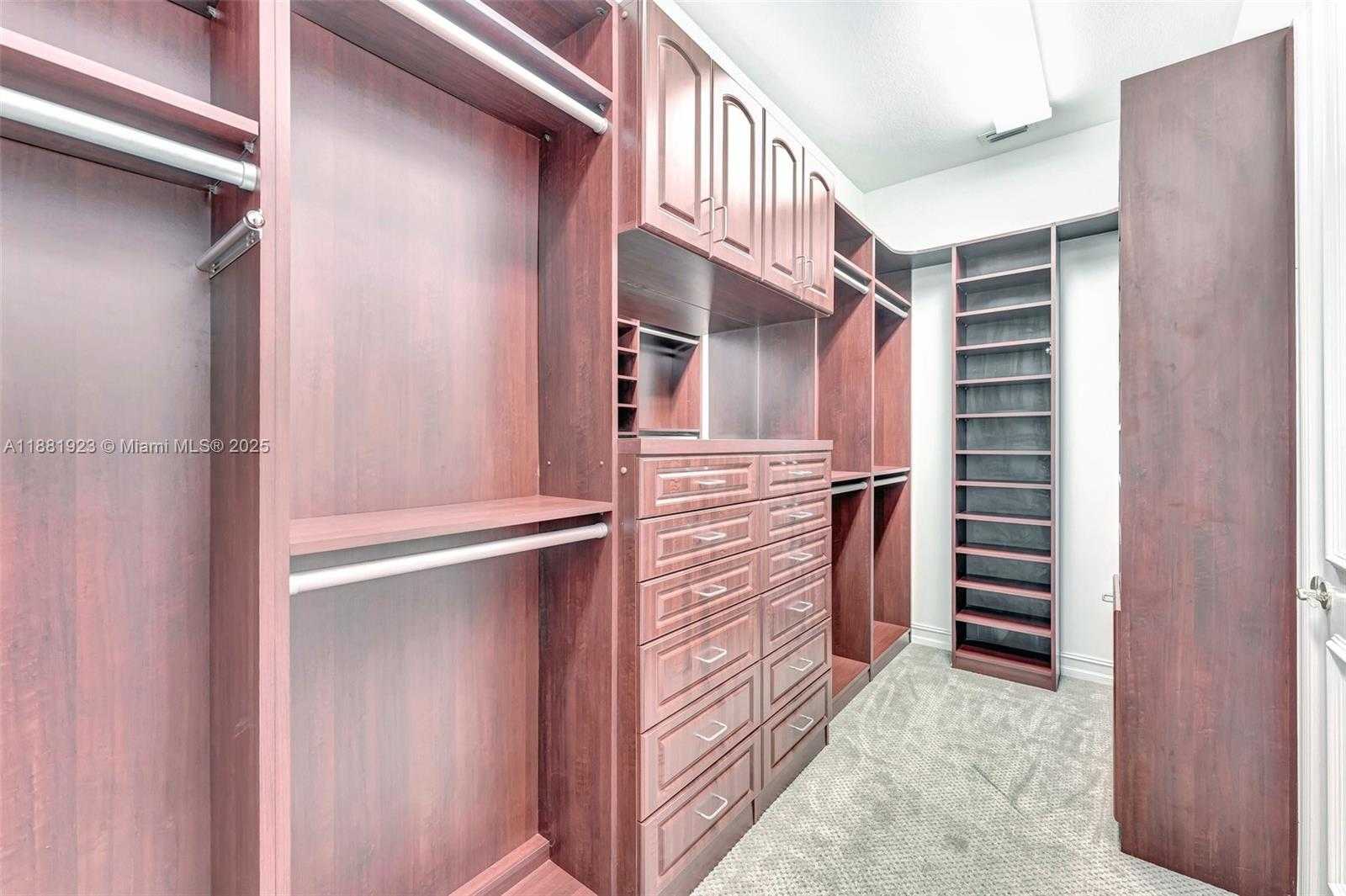 Small Image of 3203 WEST STONEBROOK CIR, Davie Number 24