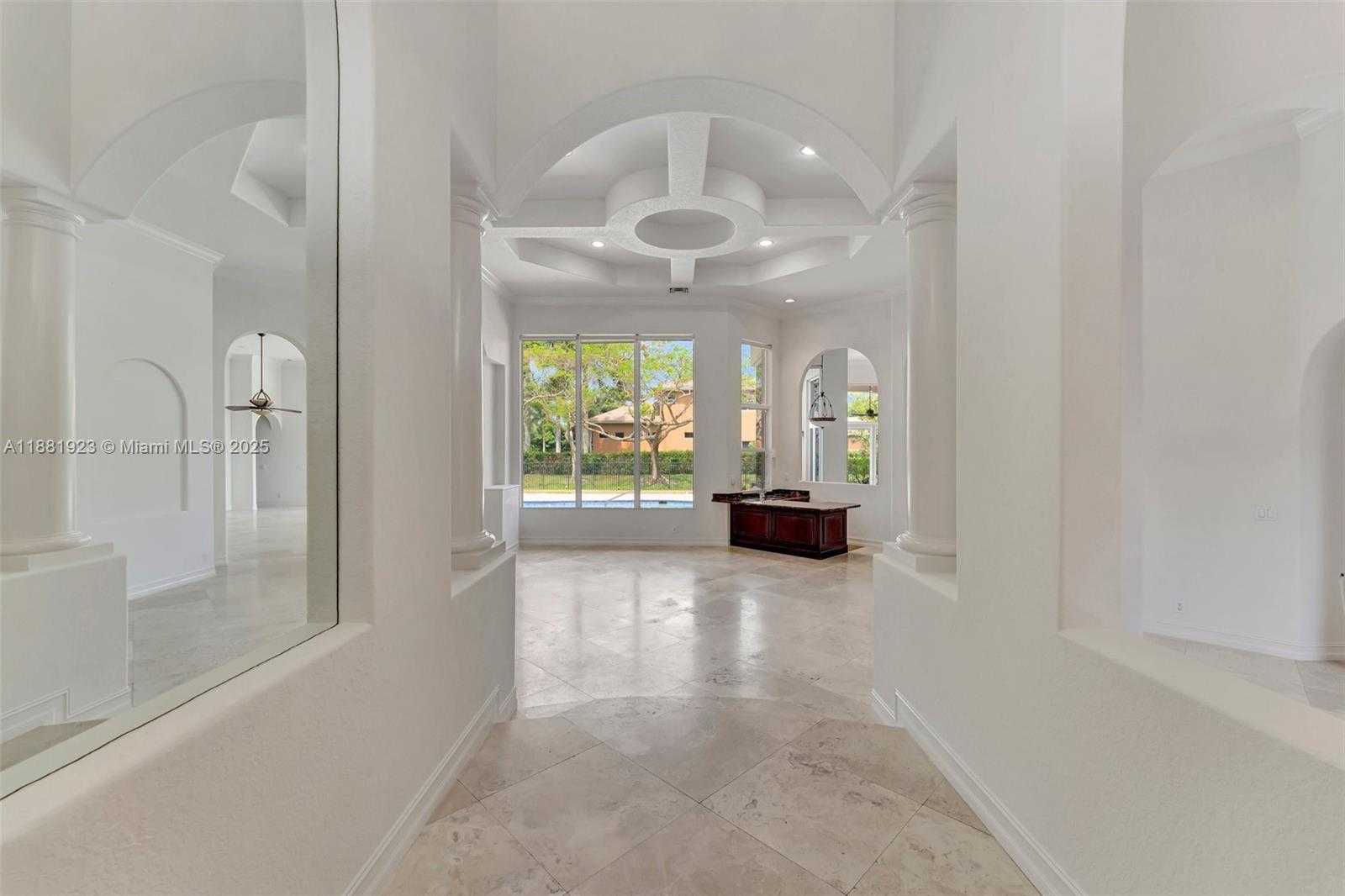 Small Image of 3203 WEST STONEBROOK CIR, Davie Number 5