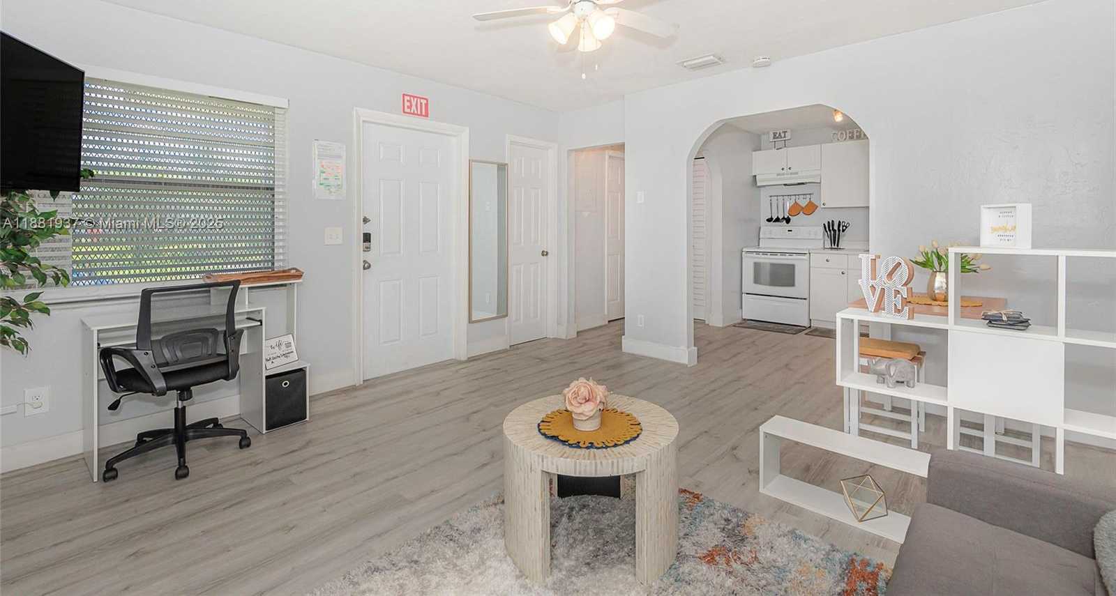 Small Image of 201 COLUMBUS PKWY #A, Hollywood Number 5