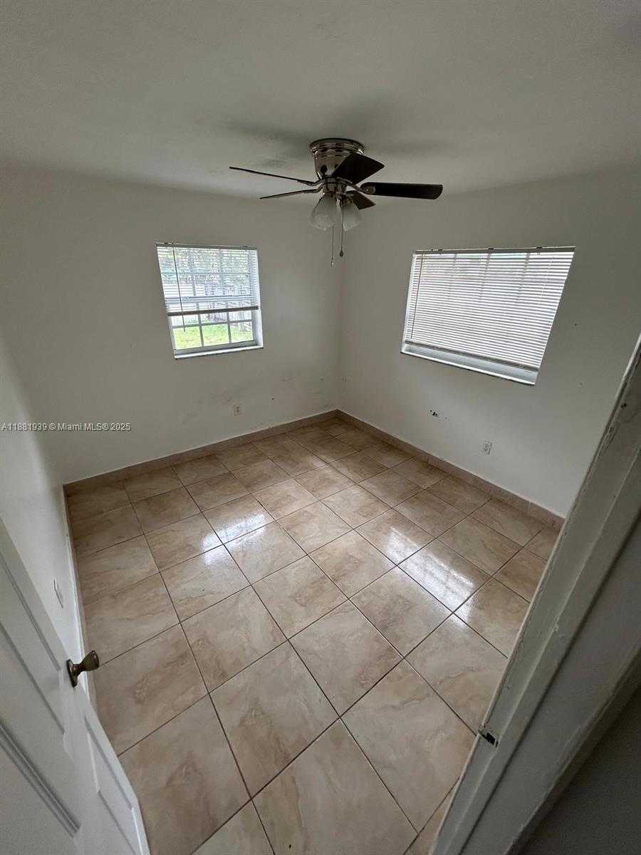 Small Image of 1905 SOUTH WEST 99TH TER #1-2, Miramar Number 9