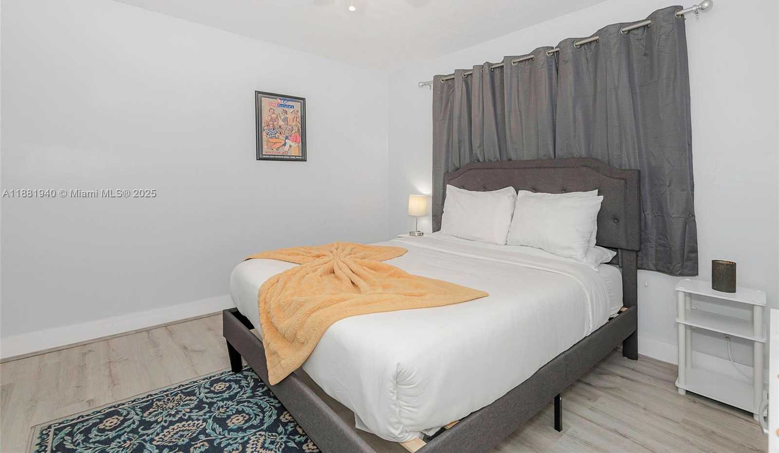 Small Image of 201 COLUMBUS PKWY #B, Hollywood Number 21