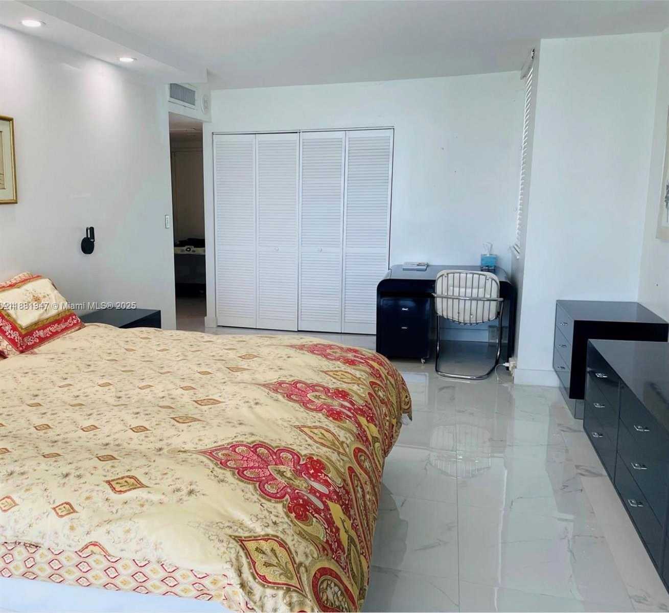 Small Image of 3180 SOUTH OCEAN DR #408, Hallandale Beach Number 10