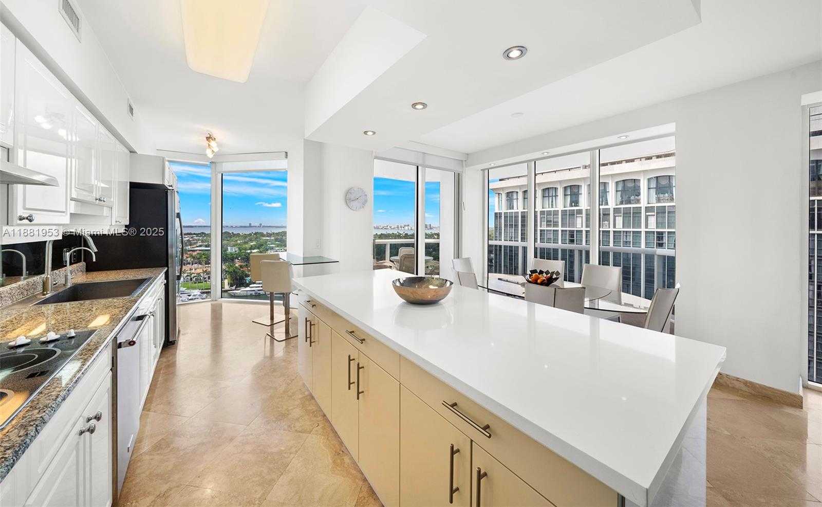 Small Image of 4779 COLLINS AVE #1707, Miami Beach Number 10
